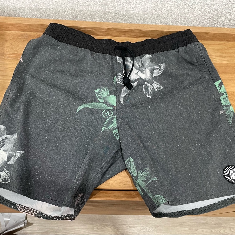 Volcom charcoal Floral Pocket Shorts